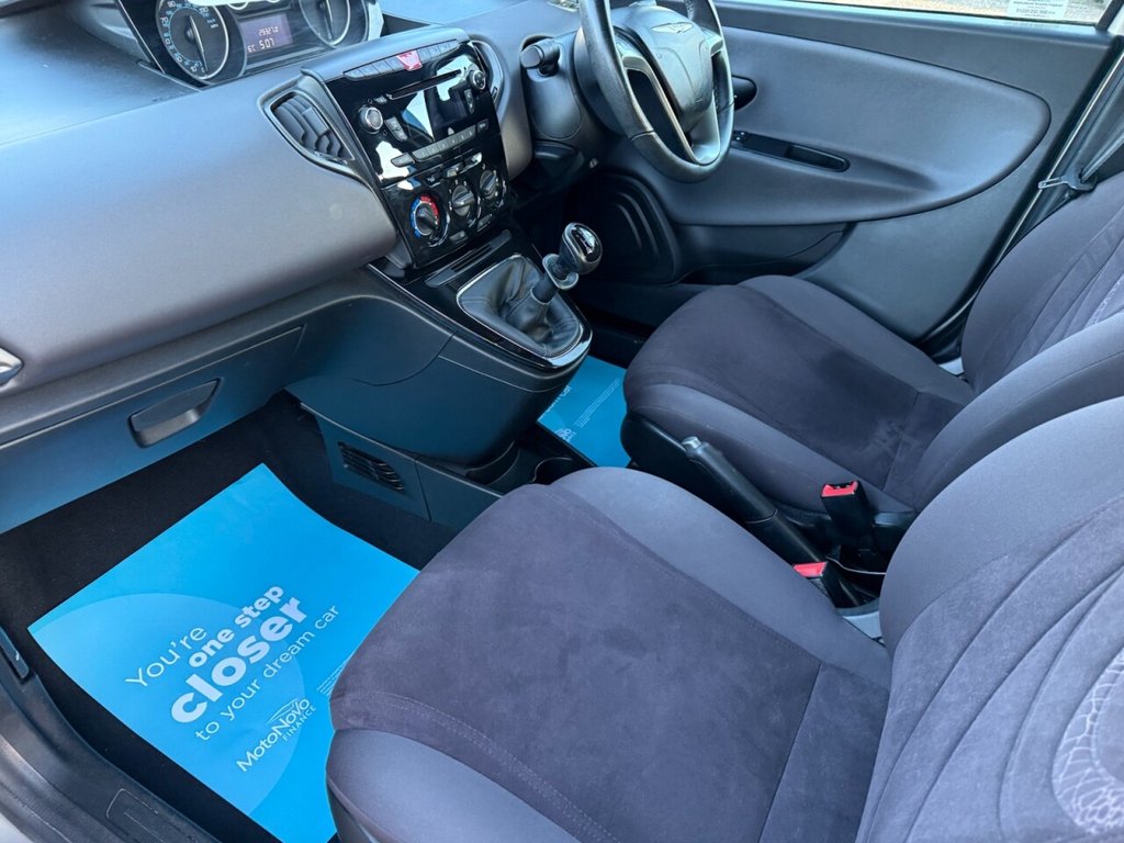 Used Chrysler Ypsilon 2012 for sale - 77880168: Photo 15