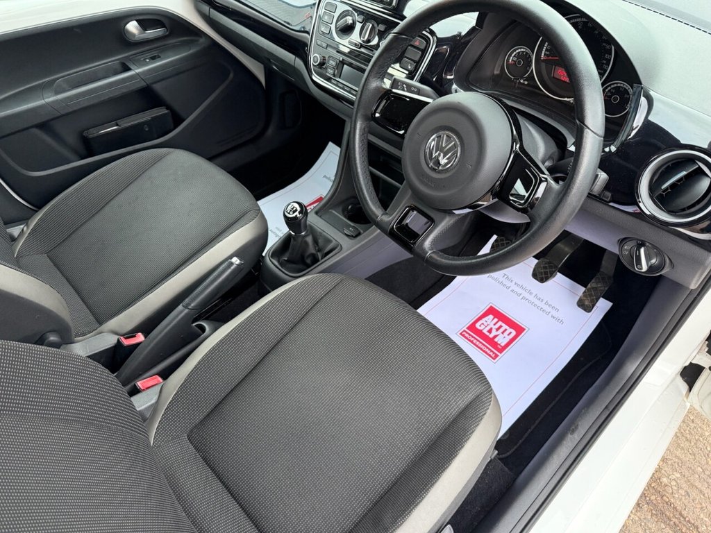 Used Volkswagen up! 2014 for sale - 76470348: Photo 15