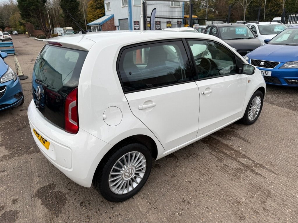 Used Volkswagen up! 2014 for sale - 76470348: Photo 4