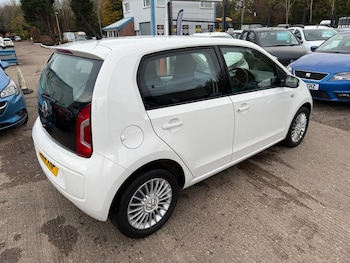 Used Volkswagen up! 2014 for sale - 76470348: Photo
