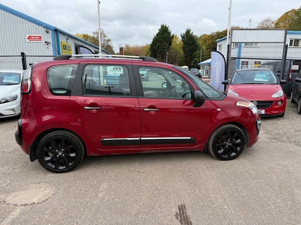 Used Citroen C3 Picasso 2013 for sale - 76291719: Photo 2