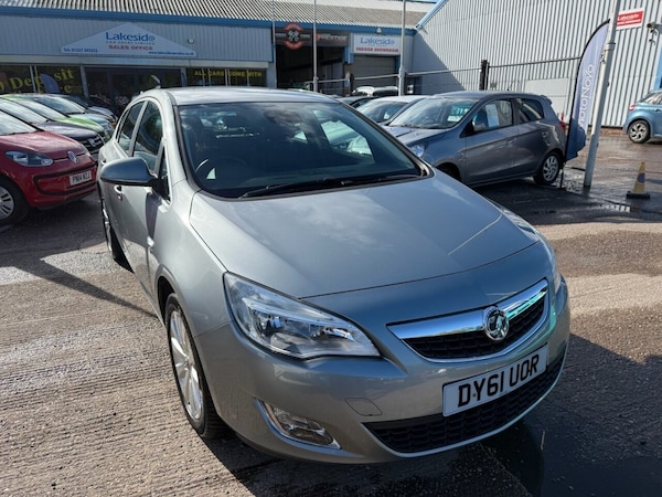 Used Vauxhall Astra 2011 for sale - 75648019: Photo 1
