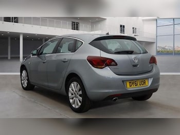 Used Vauxhall Astra 2011 for sale - 75648019: Photo