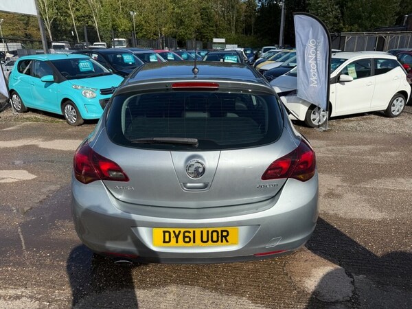 Used Vauxhall Astra 2011 for sale - 75648019: Photo 4
