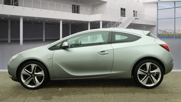 Used Vauxhall Astra GTC 2012 for sale - 77111205: Photo 5