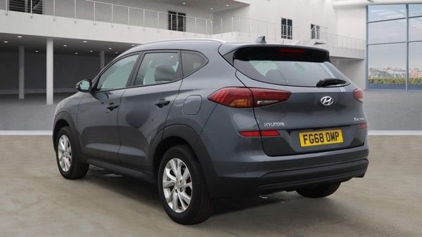Used Hyundai TUCSON 2018 for sale - 77780703: Photo 3