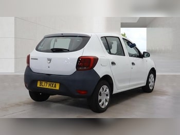 Used Dacia Sandero 2017 for sale - 78959883: Photo