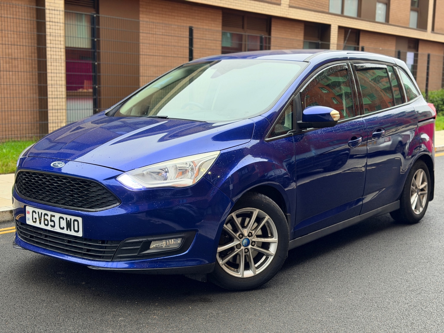 Used Ford Grand C-Max 2015 for sale - 76611678: Photo 1