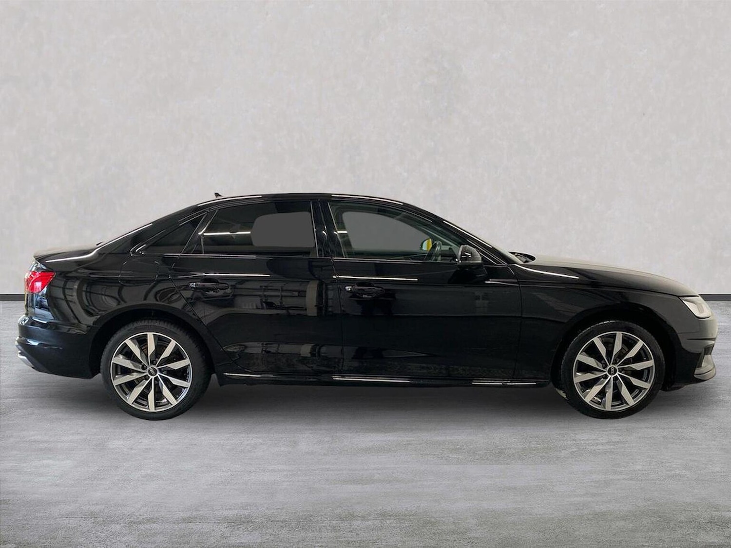 Used Audi A4 2021 for sale - 76193206: Photo 3