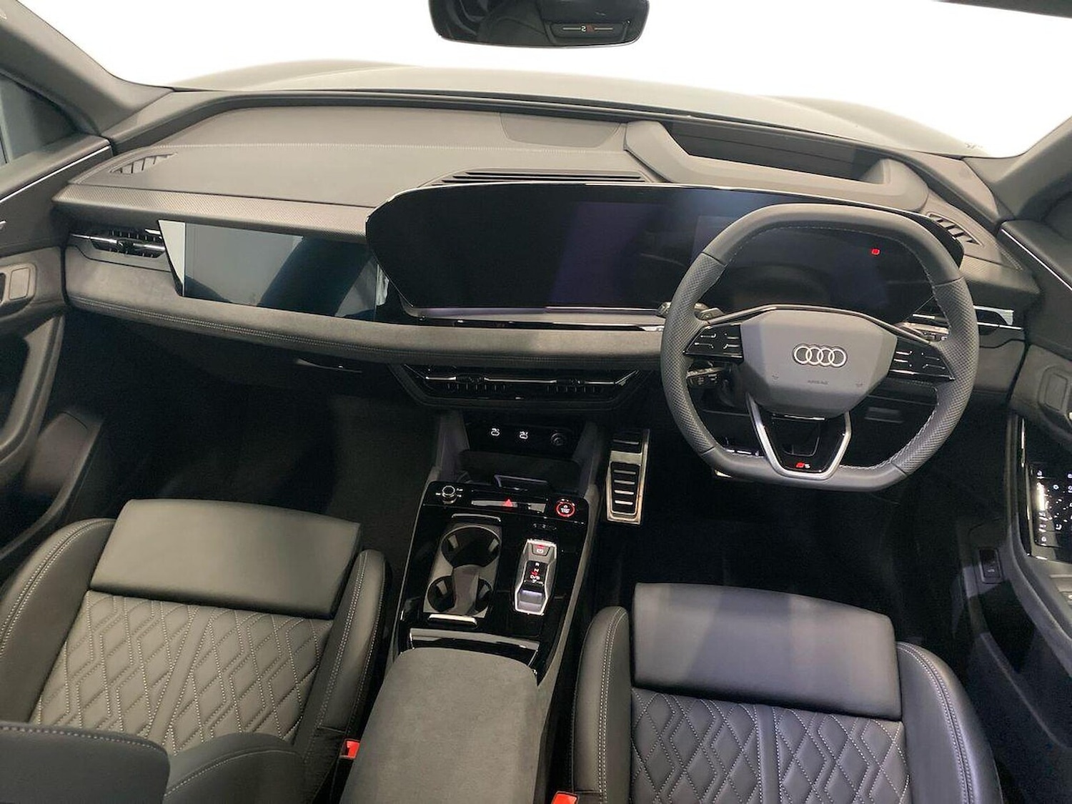 Used Audi Q6 e-tron 2025 for sale - 76436512: Photo 8