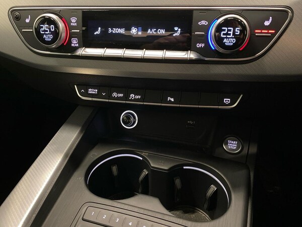 Used Audi A4 2019 for sale - 76264383: Photo 12