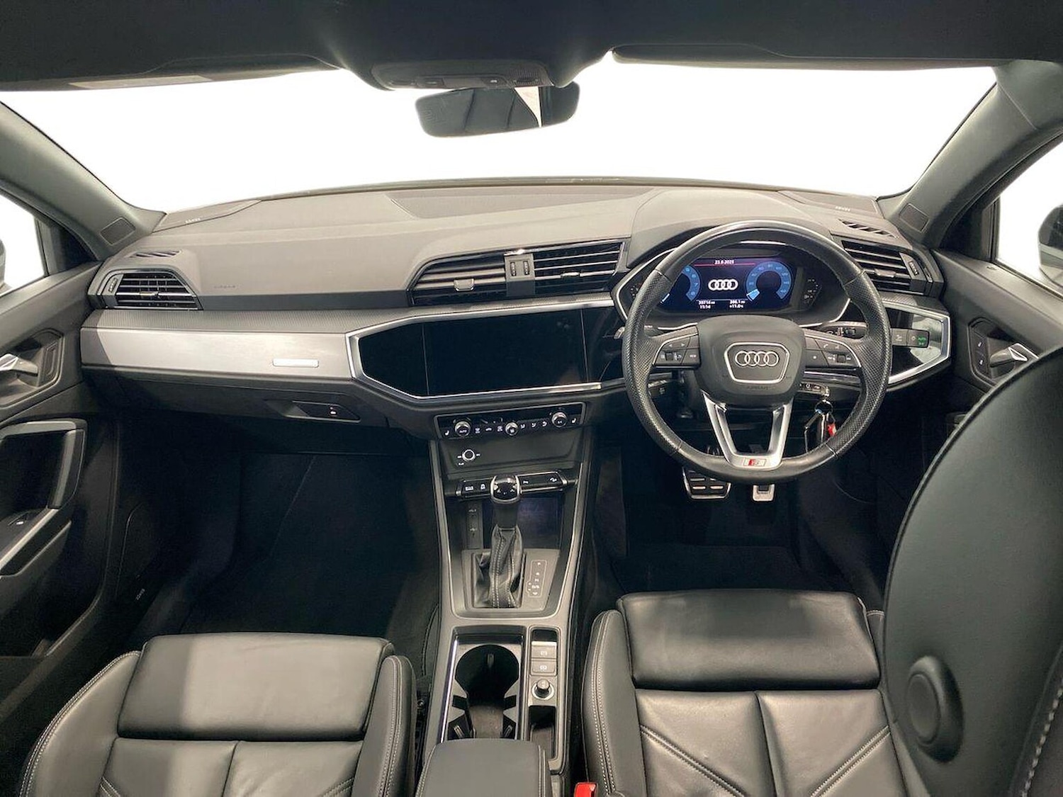 Used Audi Q3 2023 for sale - 76077781: Photo 8
