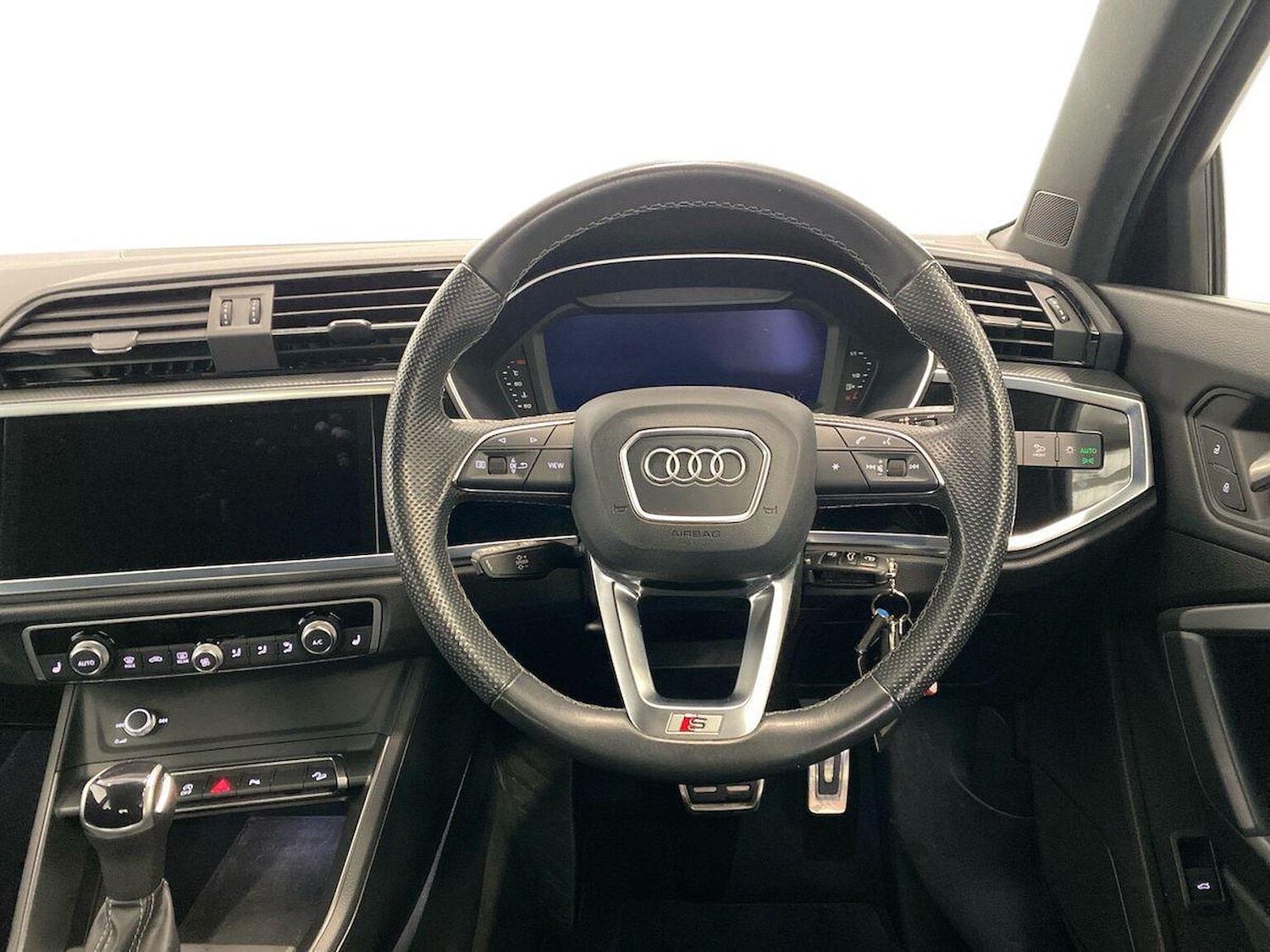 Used Audi Q3 2023 for sale - 76077781: Photo 9