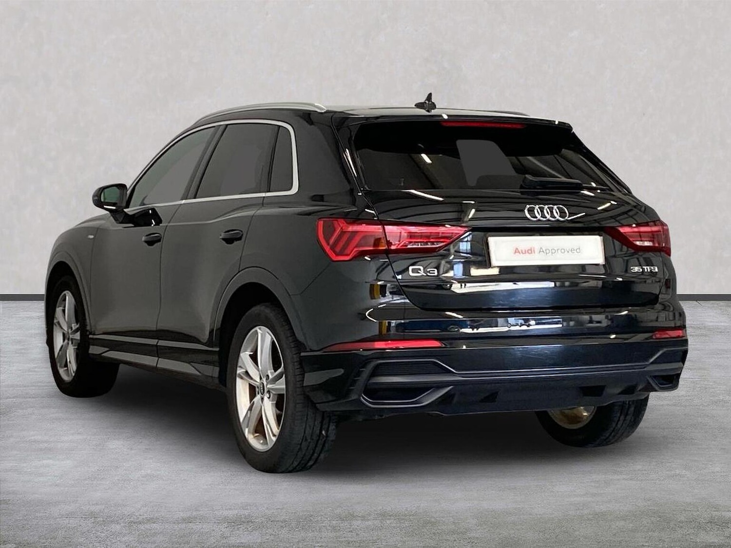 Used Audi Q3 2021 for sale - 76187102: Photo 2