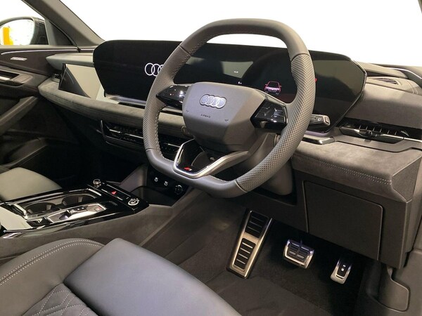 Used Audi Q6 e-tron 2025 for sale - 76253661: Photo 15