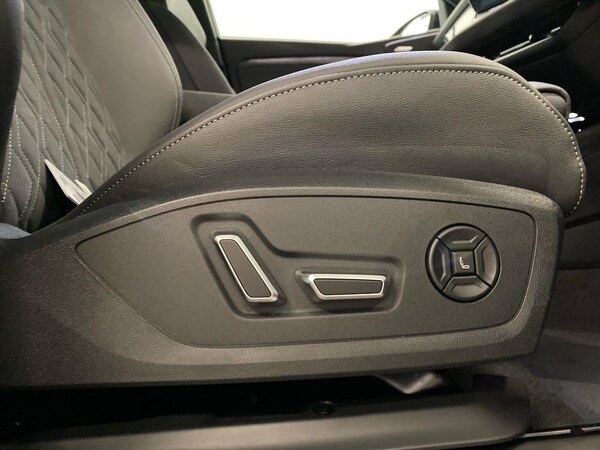 Used Audi Q6 e-tron 2025 for sale - 76253661: Photo 30