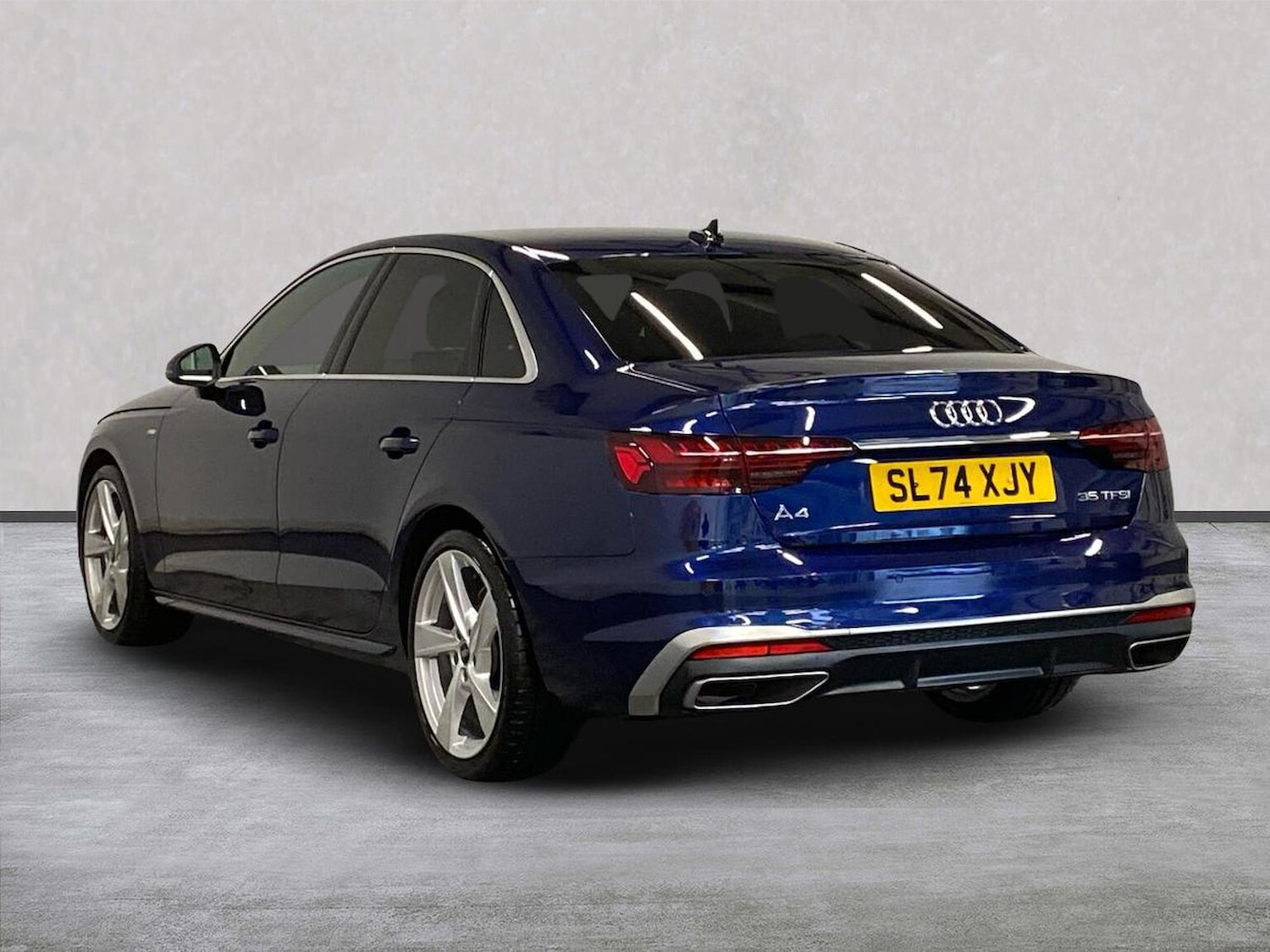 Used Audi A4 2024 for sale - 76144188: Photo 2