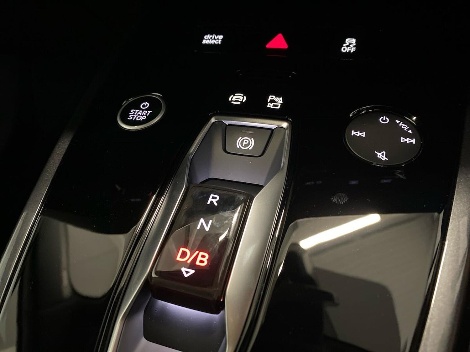 Used Audi Q4 e-tron 2025 for sale - 76177196: Photo 22