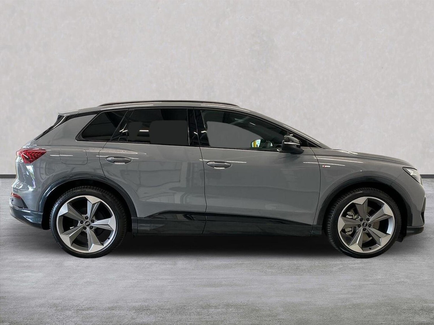 Used Audi Q4 e-tron 2025 for sale - 76177196: Photo 3