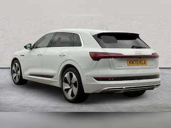 Used Audi e-tron 2020 for sale - 76220475: Photo 2