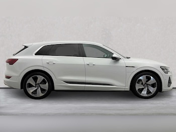 Used Audi e-tron 2020 for sale - 76220475: Photo 3