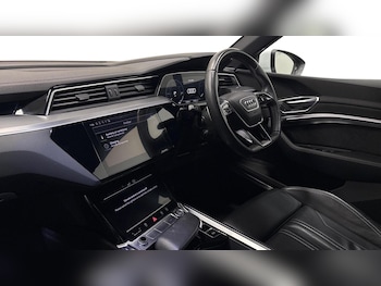 Used Audi e-tron 2020 for sale - 76220475: Photo 4