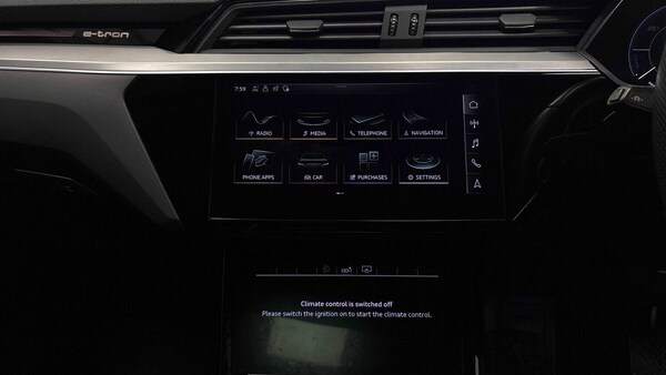 Used Audi e-tron 2020 for sale - 76220475: Photo 6