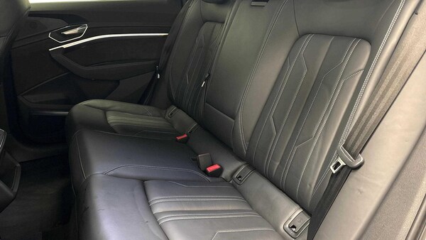 Used Audi e-tron 2020 for sale - 76220475: Photo 8