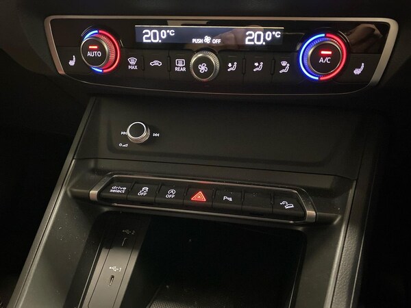 Used Audi Q3 2022 for sale - 76288553: Photo 12