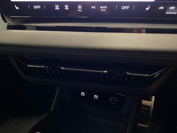 Used Audi Q6 e-tron 2025 for sale - 76273446: Photo 12