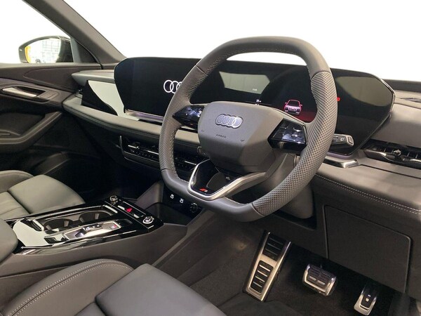 Used Audi Q6 e-tron 2025 for sale - 76273446: Photo 15
