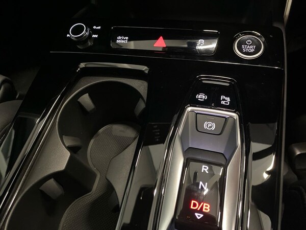 Used Audi Q6 e-tron 2025 for sale - 76273446: Photo 22
