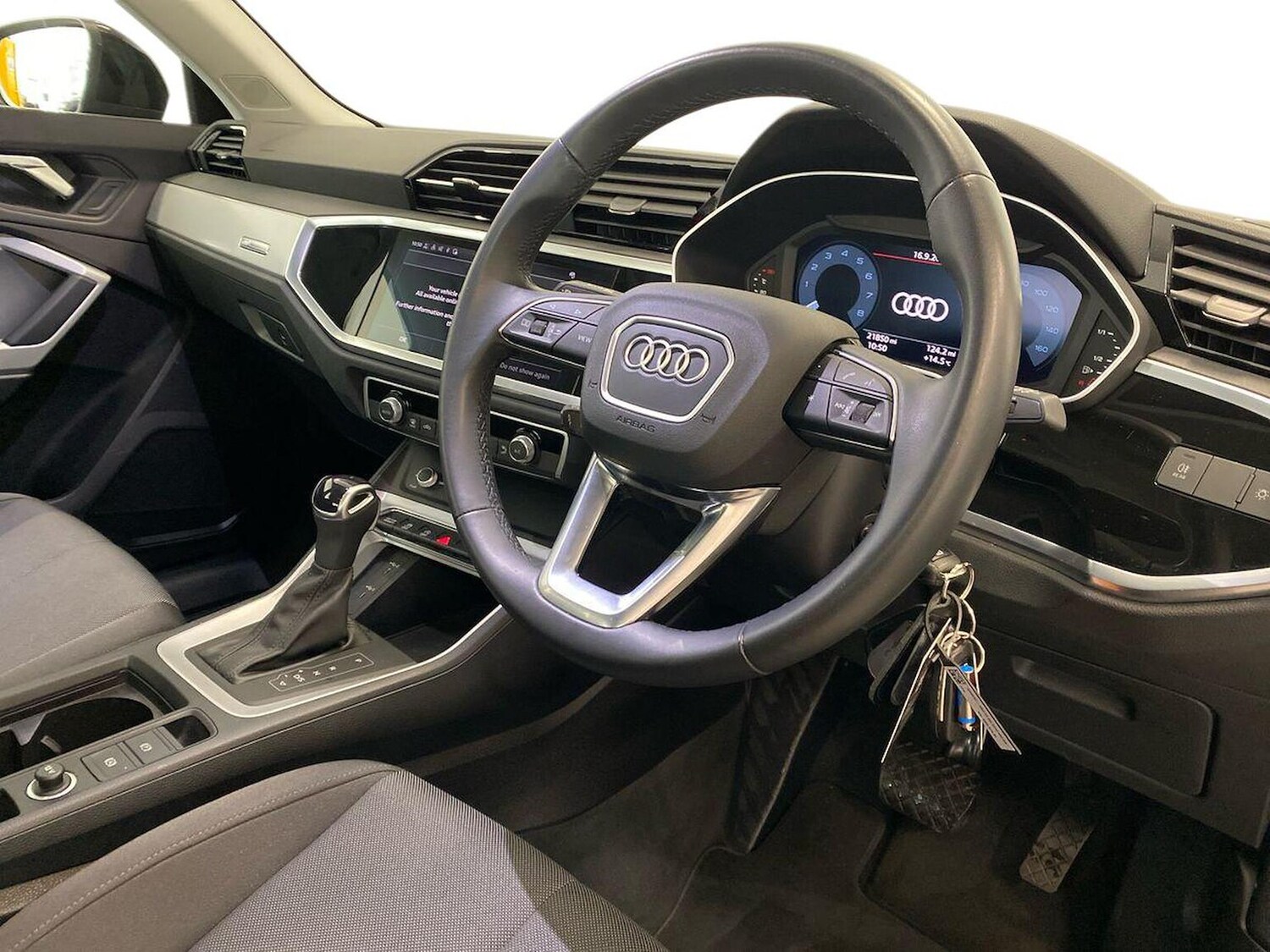 Used Audi Q3 2022 for sale - 75970973: Photo 15