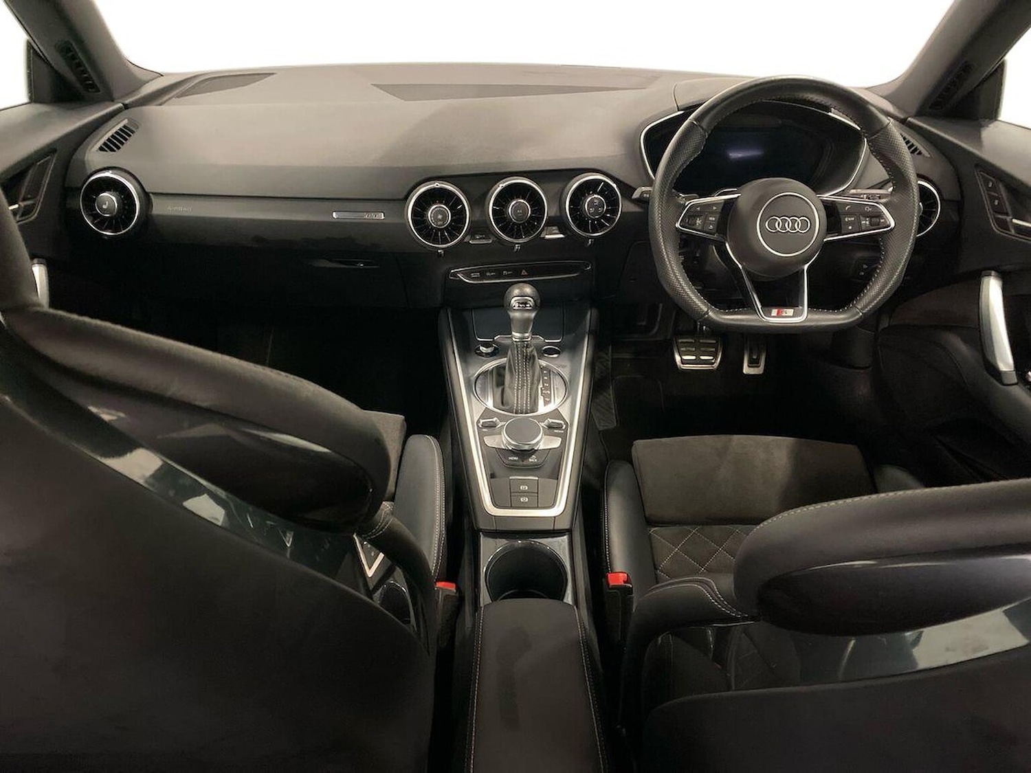 Used Audi TT 2022 for sale - 76142876: Photo 8
