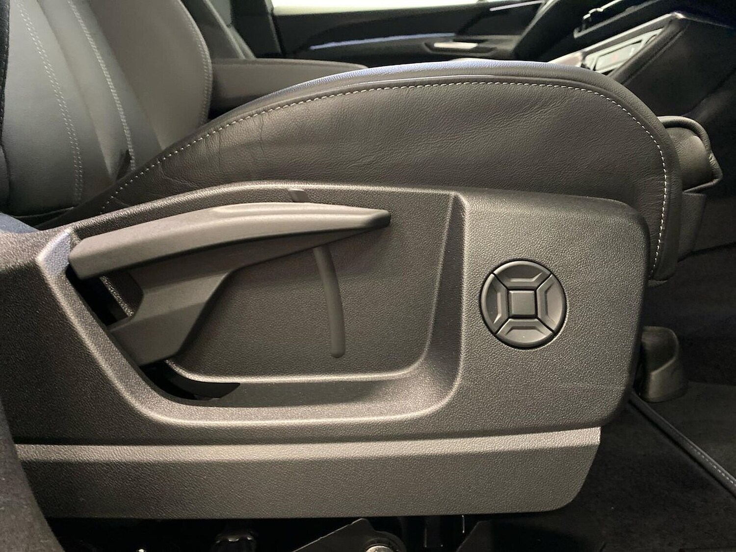 Used Audi Q5 2025 for sale - 76436515: Photo 30