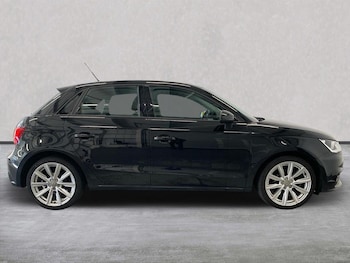 Used Audi A1 2018 for sale - 76040660: Photo 3