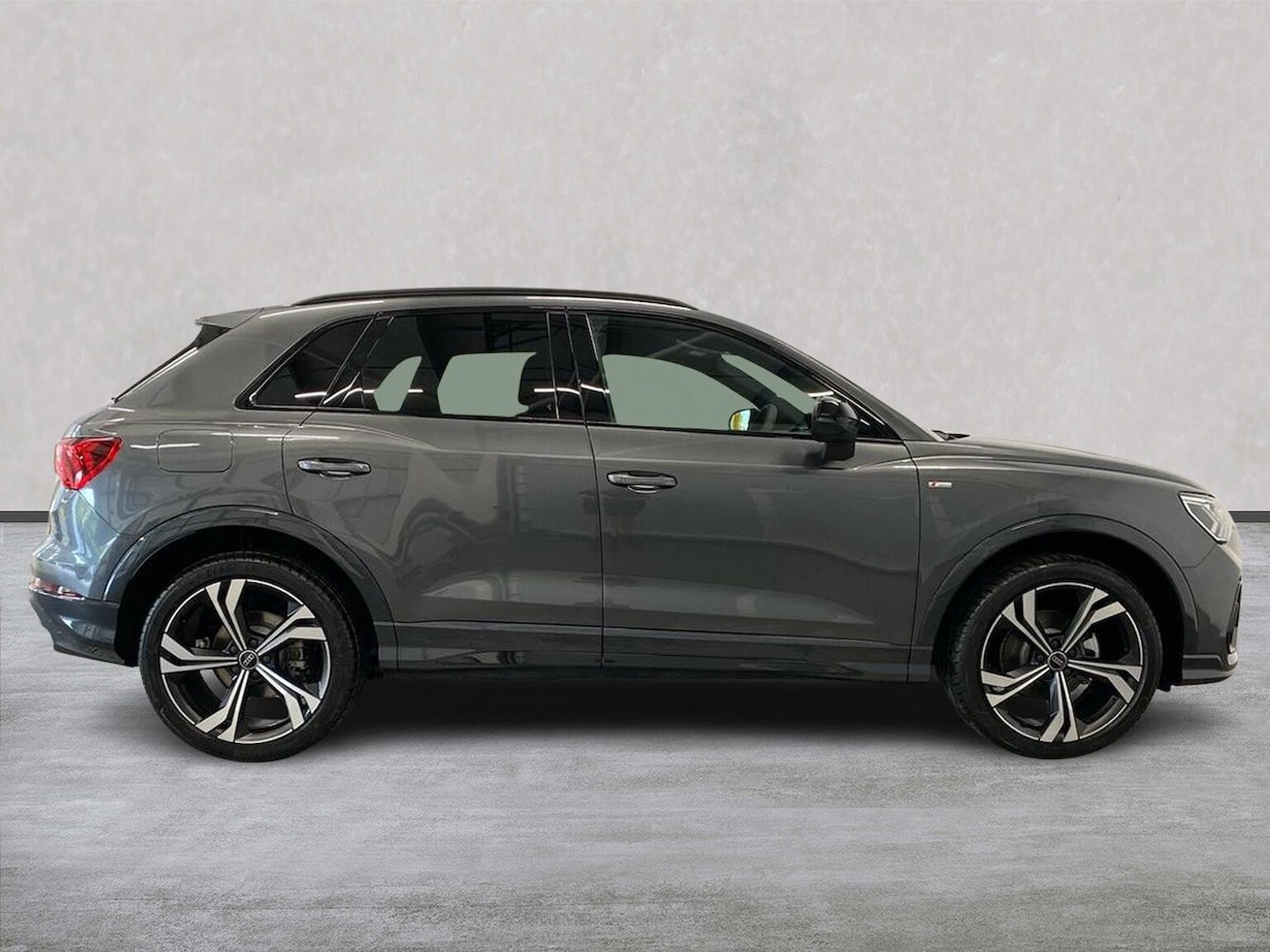 Used Audi Q3 2025 for sale - 76177609: Photo 3