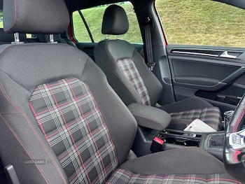Used Volkswagen Golf 2015 for sale - 79389100: Photo