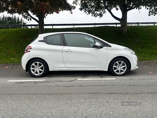 Used Peugeot 208 2013 for sale - 76260655: Photo 10