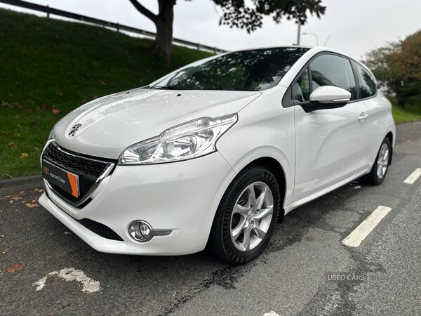 Used Peugeot 208 2013 for sale - 76260655: Photo 2
