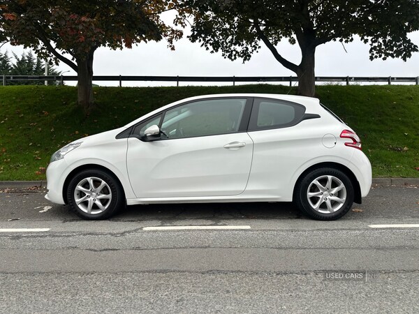Used Peugeot 208 2013 for sale - 76260655: Photo 3