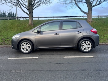Used Toyota Auris 2011 for sale - 77120920: Photo