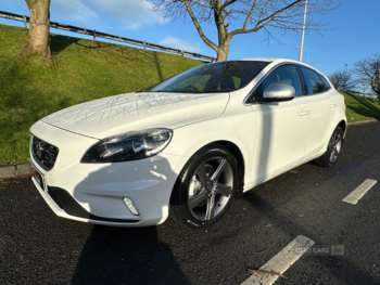 Used Volvo V40 2015 for sale - 74359290: Photo