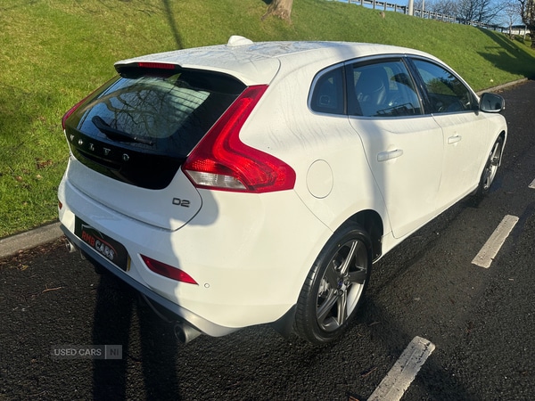 Used Volvo V40 2015 for sale - 74359290: Photo 9