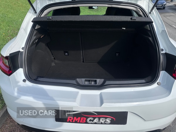 Used Renault Megane 2018 for sale - 77971148: Photo 9