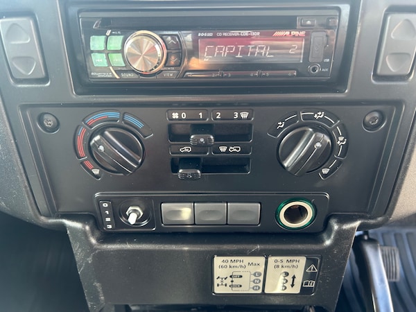 Used Land Rover Defender 2013 for sale - 75178134: Photo 17