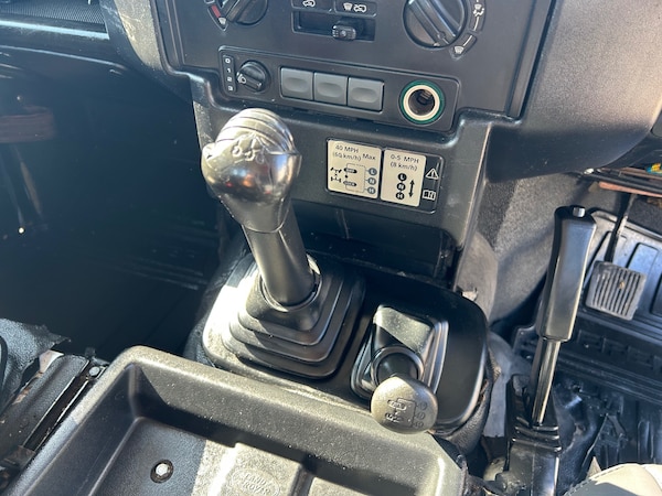 Used Land Rover Defender 2012 for sale - 75303278: Photo 18