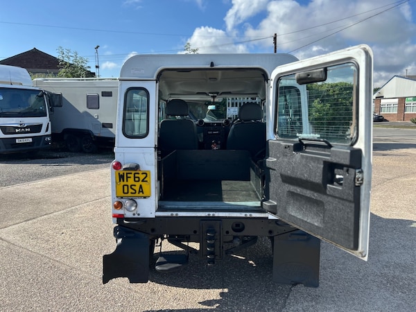 Used Land Rover Defender 2012 for sale - 75303278: Photo 8