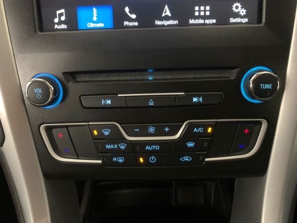 Used Ford Mondeo 2018 for sale - 76100949: Photo 17