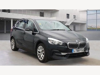 Used BMW 2 Series 2018 for sale - 76045612: Photo